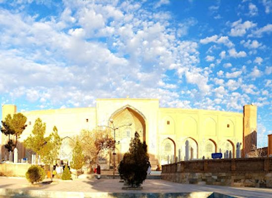 afghanistan/herat/attraction/majma-tfrihi-bagh-millat