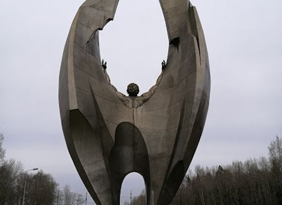 estonia/alutaguse/attraction/monument-energy