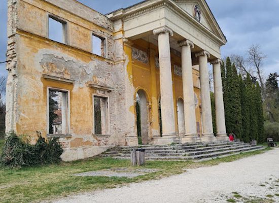 hungary/central-transdanubia/attraction/alcsuti-arboretum-nature-reserves