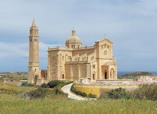 malta/gozo/attraction/basilica-of-the-national-shrine-of-the-blessed-virgin-of-ta-pinu