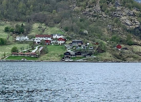 norway/more-og-romsdal/attraction/entenbrunnen