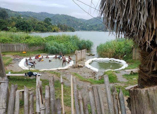 rwanda/cyangugu/attraction/nyamyumba-hot-springs