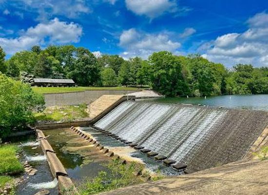 maryland/towson/attraction/lake-roland-park