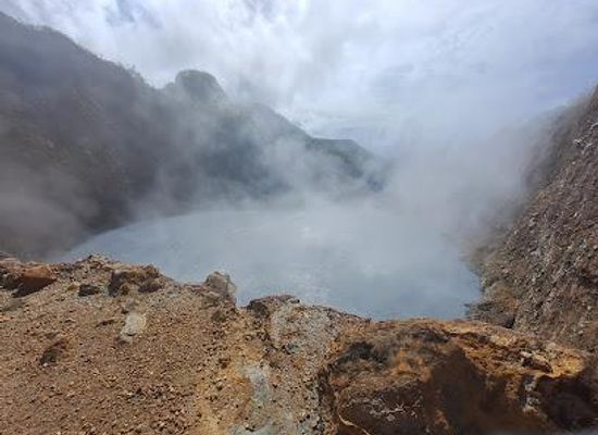 dominica/saint-george/attraction/boiling-lake