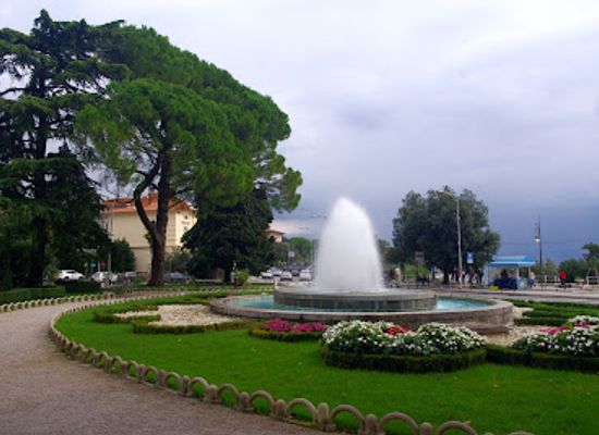 slovenia/littoral/attraction/slatina-fountain