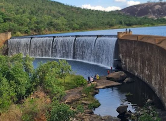 zimbabwe/mashonaland-central/attraction/lion-s-head-dam