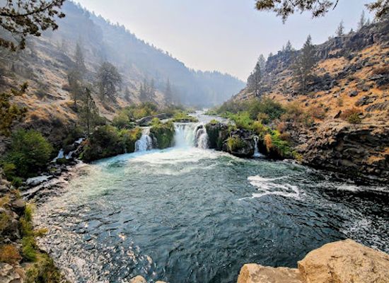 oregon/smith-rock-state-park/attraction/steelhead-falls-trailhead