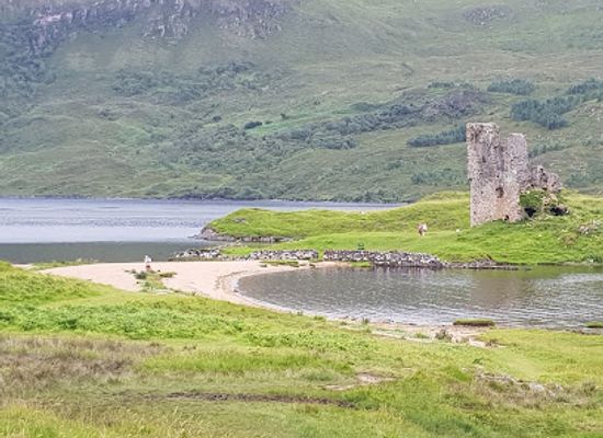 united-kingdom/sutherland/attraction/ardvreck-castle-waterfall