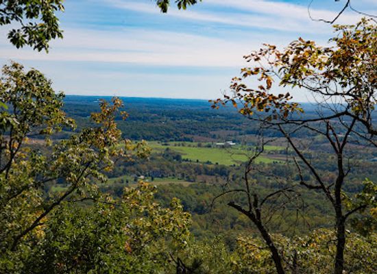 maryland/appalachian-plateau/attraction/sugarloaf-mountain