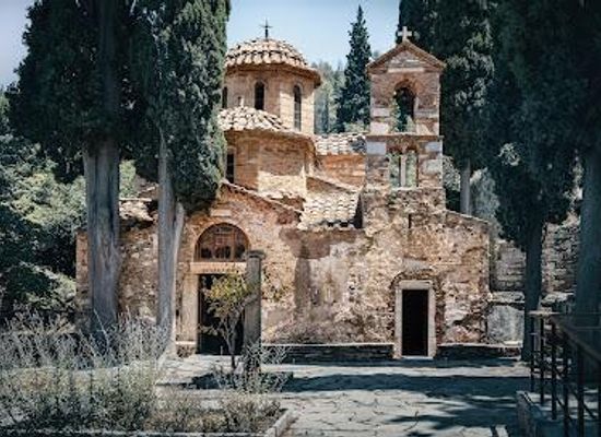 greece/athens/attraction/kaisariani-monastery
