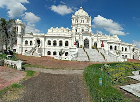 india/agartala/attraction/ujjayanta-palace
