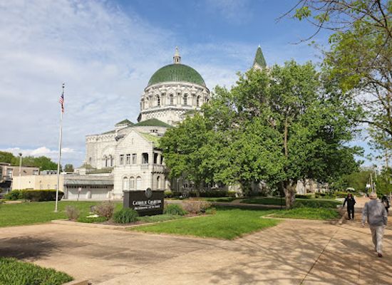 missouri/st-louis/central-west-end/attraction/the-cathedral-basilica-of-st-louis