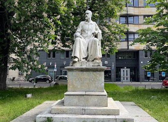 germany/berlin/attraction/robert-koch-platz