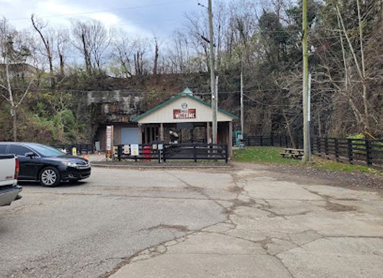 kentucky/northern-kentucky/attraction/louisville-mega-cavern