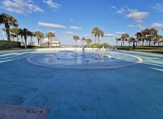 florida/daytona-beach/attraction/breakers-oceanfront-park