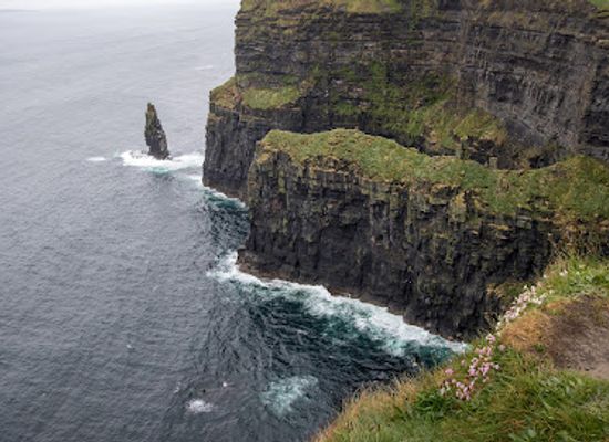 ireland/cliffs-of-moher/attraction/cliffs-of-moher-walking-trail