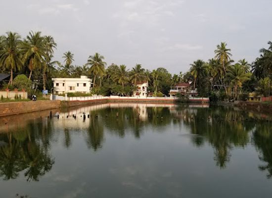 india/kozhikode/attraction/bilathikulam-shiva-temple-pond
