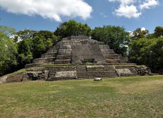 belize/orange-walk-town/attraction/lamanai-archaeological-reserve
