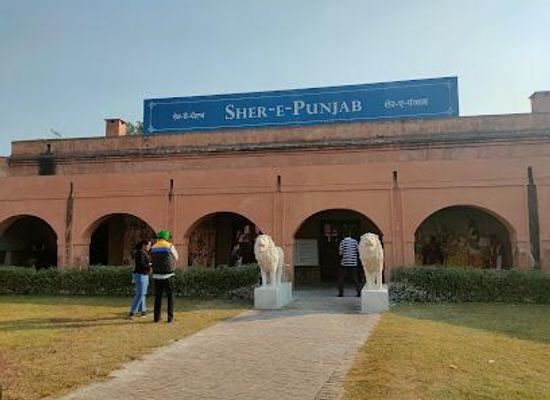 india/amritsar/attraction/gobindgarh-fort