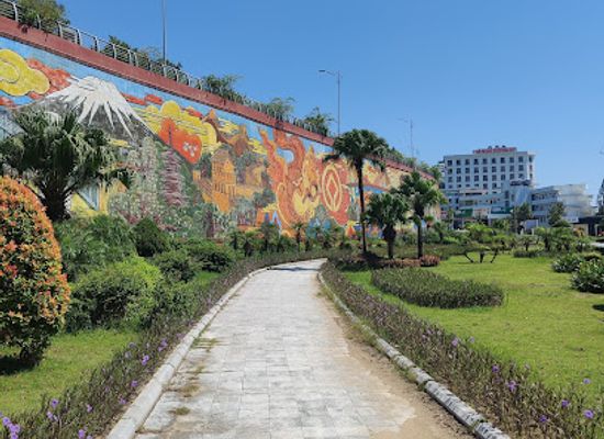 vietnam/ha-long-bay/attraction/viet-nam-heritage-and-world-natural-heritage-ceramic-mural