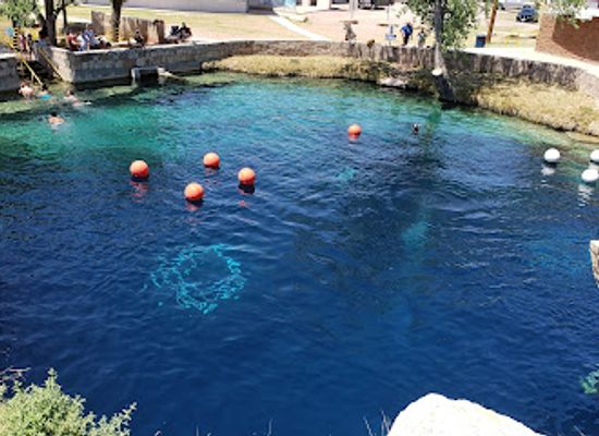 new-mexico/southeast-new-mexico/attraction/blue-hole