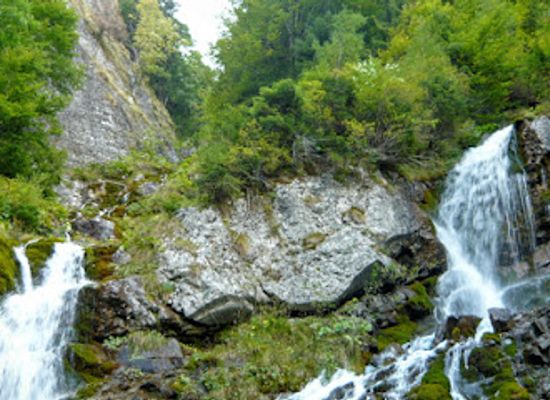 romania/bucegi-mountains/attraction/foamy-valley-waterfall