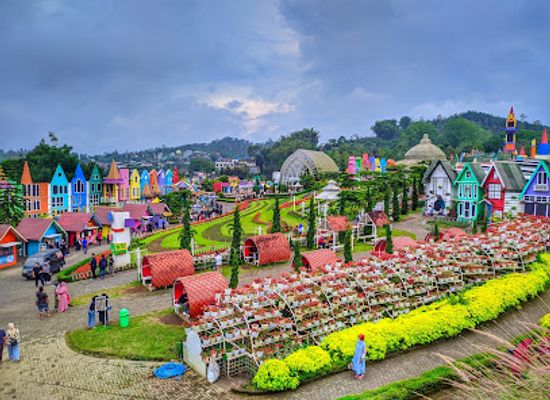 indonesia/east-java/attraction/florawisata-santerra-de-laponte