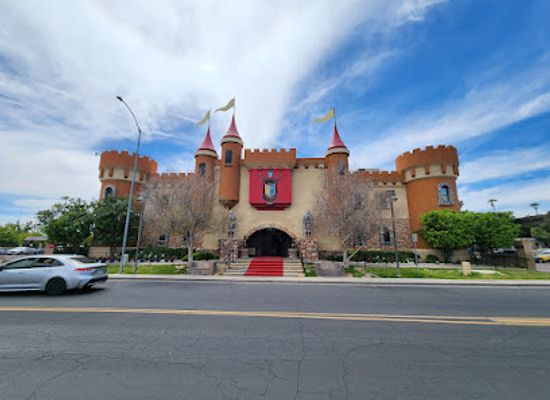 arizona/mesa/downtown-mesa/attraction/golfland-sunsplash