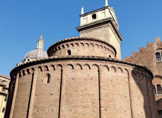 italy/emilia-romagna/attraction/rotonda-di-san-lorenzo
