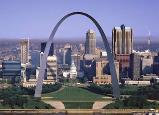 missouri/st-louis/the-loop/attraction/art-hill