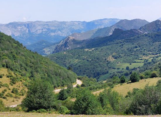 spain/asturias/attraction/puerto-de-san-lorenzo-1347-m