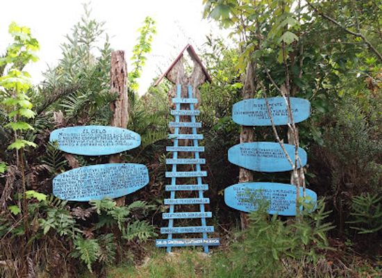chile/los-lagos-region/attraction/ecological-park-and-chiloe-mitologico