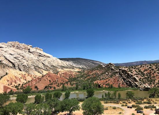 utah/vernal/attraction/quarry-exhibit-hall