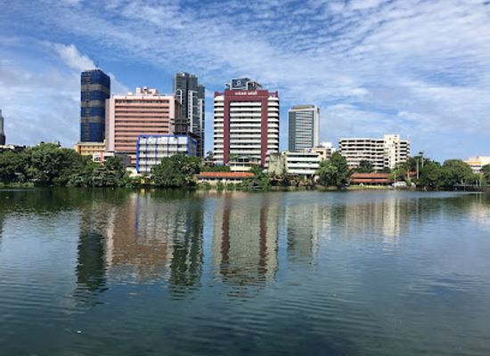 sri-lanka/colombo/slave-island/attraction/beira-lake-park