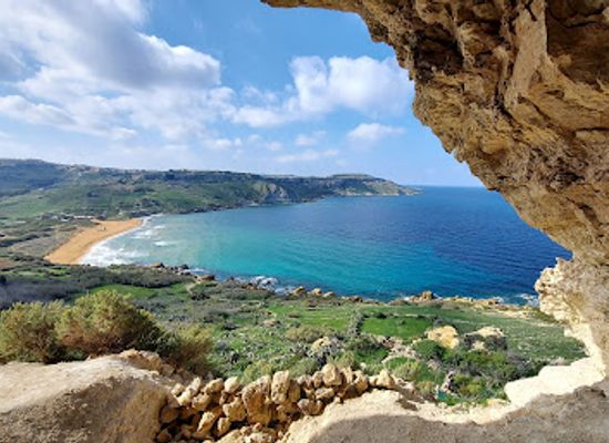 malta/ramla-bay/attraction/tal-mixta-cave
