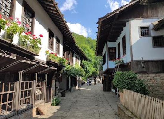 bulgaria/gabrovo/attraction/ethno-village-etar