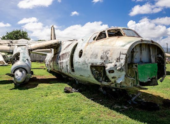 grenada/saint-andrew/attraction/revolutionary-relic-planes