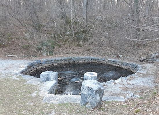 slovenia/coastal-karst/attraction/piezometer