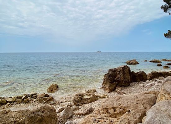 croatia/rovinj/attraction/lonely-beach-rovinij