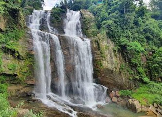sri-lanka/nuwara-eliya-district/attraction/ramboda-falls