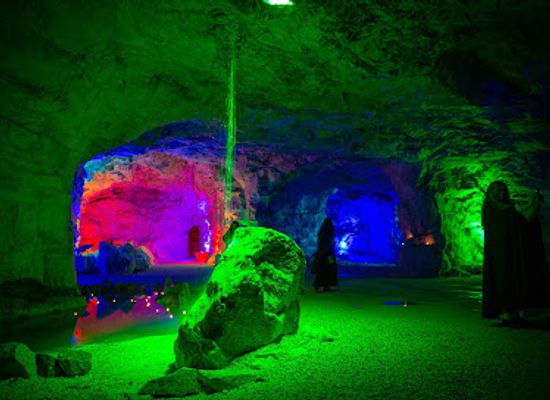 norway/gudvangen/attraction/the-magic-white-caves
