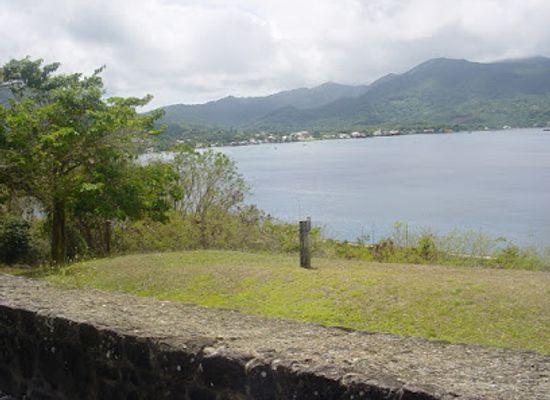dominica/saint-peter/attraction/fort-shirley