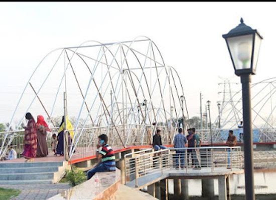 bangladesh/khulna/attraction/moyuri-lake-view-park