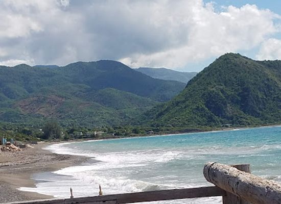 jamaica/east-end/attraction/wickie-wackie-beach