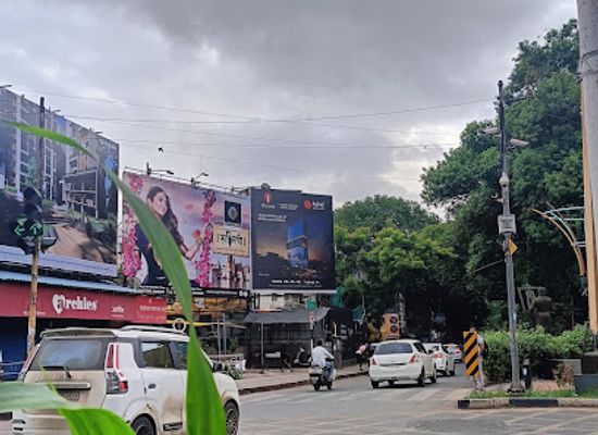 india/pune/attraction/i-love-fc-road