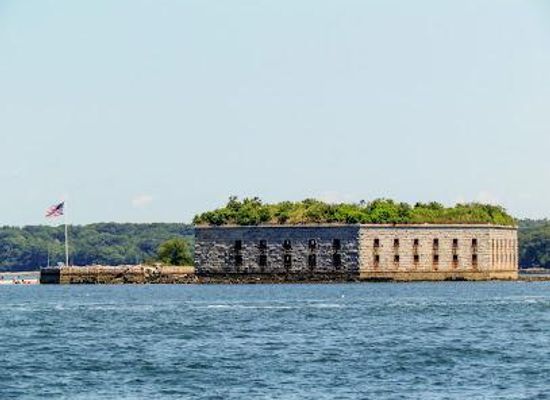 maine/south-portland/attraction/fort-gorges