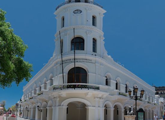 dominican-republic/santo-domingo-metropolitan-area/attraction/palacio-consistorial-de-santo-domingo