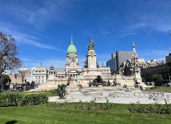 argentina/buenos-aires/attraction/plaza-del-congreso