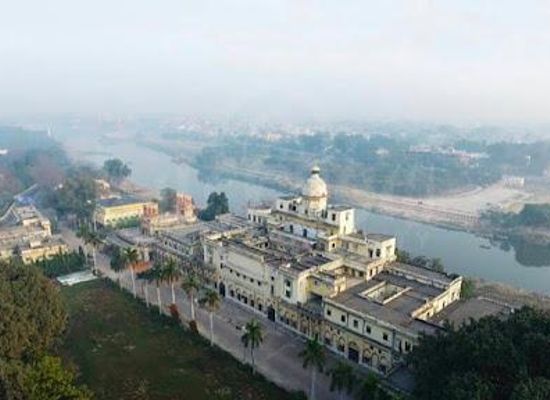 india/lucknow/attraction/chhatar-manzil
