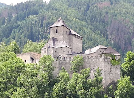austria/wipptal/attraction/reifenstein-castle